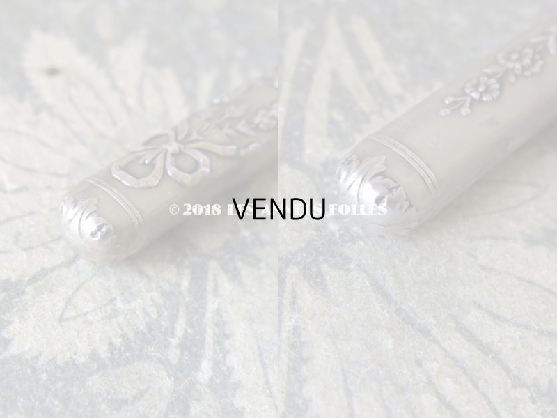 画像3: 1900年代 アンティーク シルバー製 リボンと花のガーランド　ニードルケース  裁縫道具