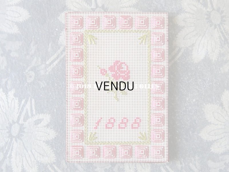 画像3: 1888年 アンティーク  ニードルケース  ピンクの薔薇 両開き