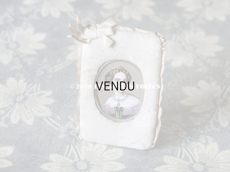 画像3: 19世紀 アンティーク 貴婦人の肖像画 リボン付 とても小さなフォトフレーム