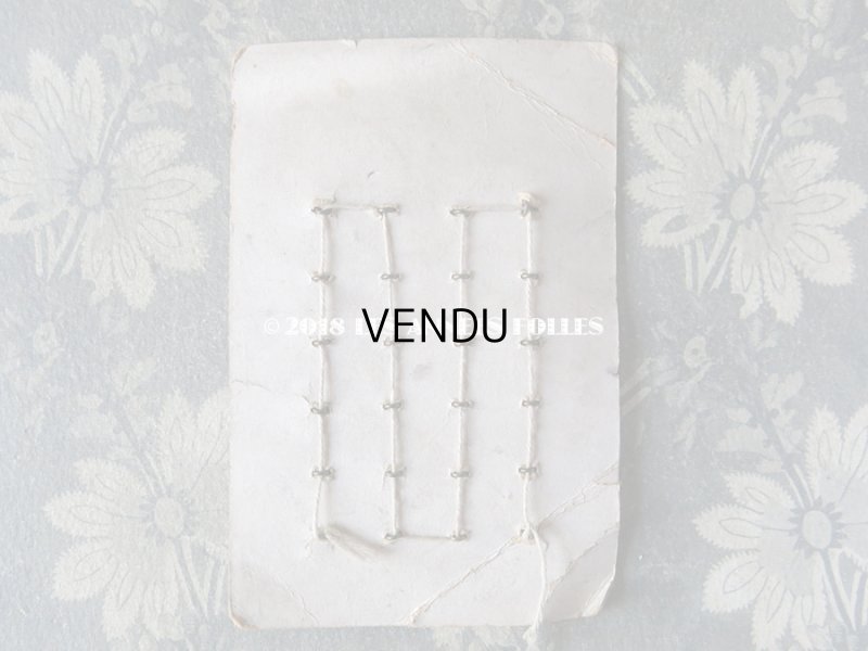 画像3: 19世紀末 アンティーク 花型 ガラスボタン 13mm 