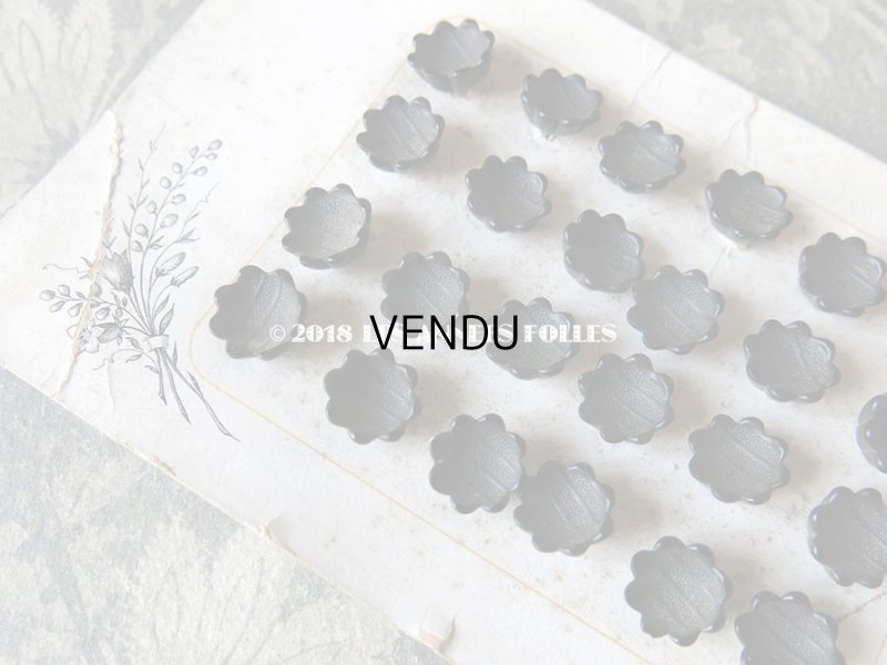 画像4: 19世紀末 アンティーク 花型 ガラスボタン 13mm 