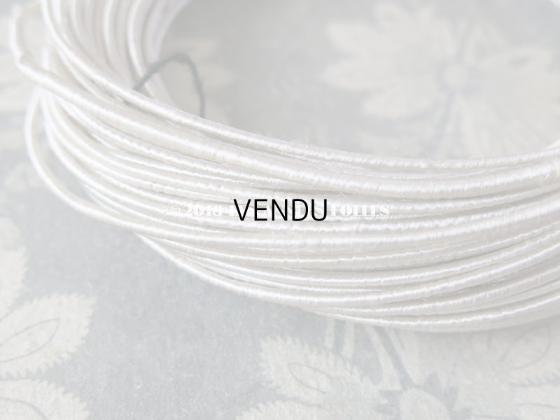 画像5: 19世紀末 アンティーク 帽子用（ボネ用) ワイヤー シルク糸 オフホワイト 25〜30m