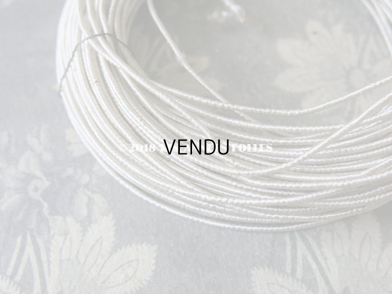 画像10: 19世紀末 アンティーク 帽子用（ボネ用) ワイヤー シルク糸 オフホワイト 25〜30m