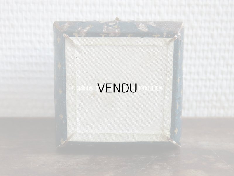 画像9: 19世紀 アンティーク ナポレオン3世時代 小さなお菓子箱  ドラジェ & チョコレート 小さな花模様