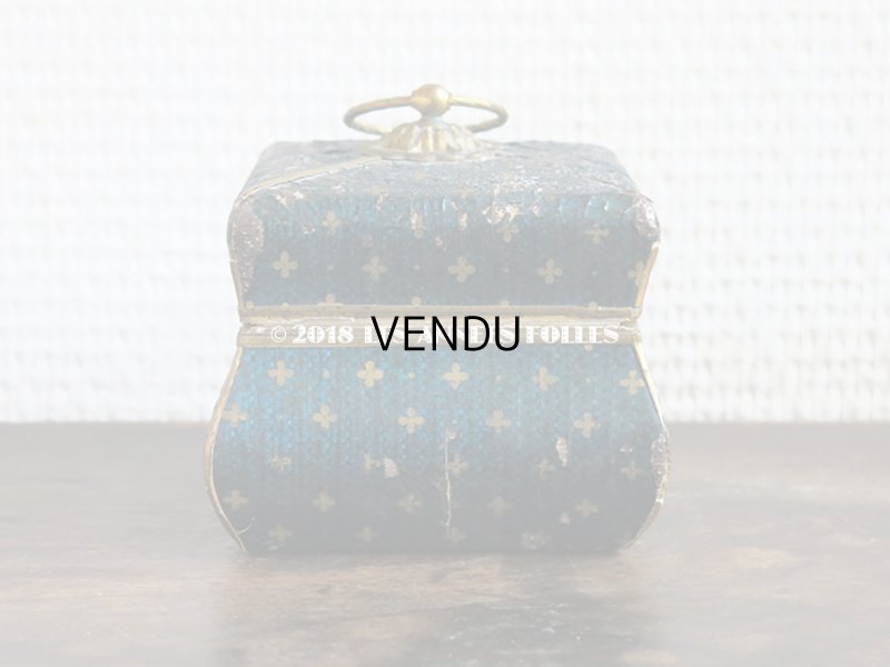 画像3: 19世紀 アンティーク ナポレオン3世時代 小さなお菓子箱  ドラジェ & チョコレート 小さな花模様