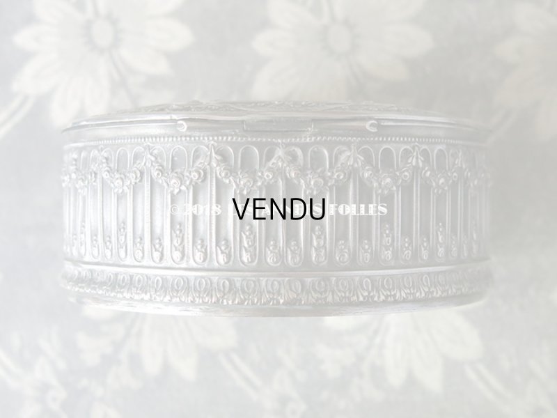 画像7: 1900年頃　アンティーク 大きなパウダーケース  薔薇＆リボンのガーランド 