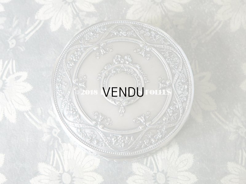 画像3: 1900年頃　アンティーク 大きなパウダーケース  薔薇＆リボンのガーランド 