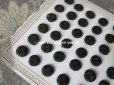 画像2: アンティーク ドール用 シルク製 くるみボタン 極小 8mm 12ピースのセット 黒 (2)