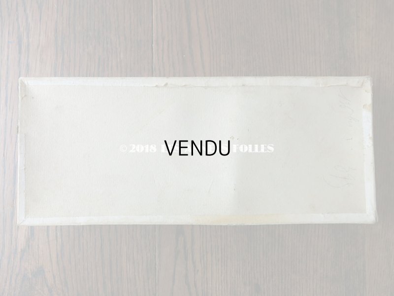 画像10: 19世紀末 アンティーク 硝子の蓋の紙箱入り コミュニオンのヘッドリース & オモニエール & ロザリオ