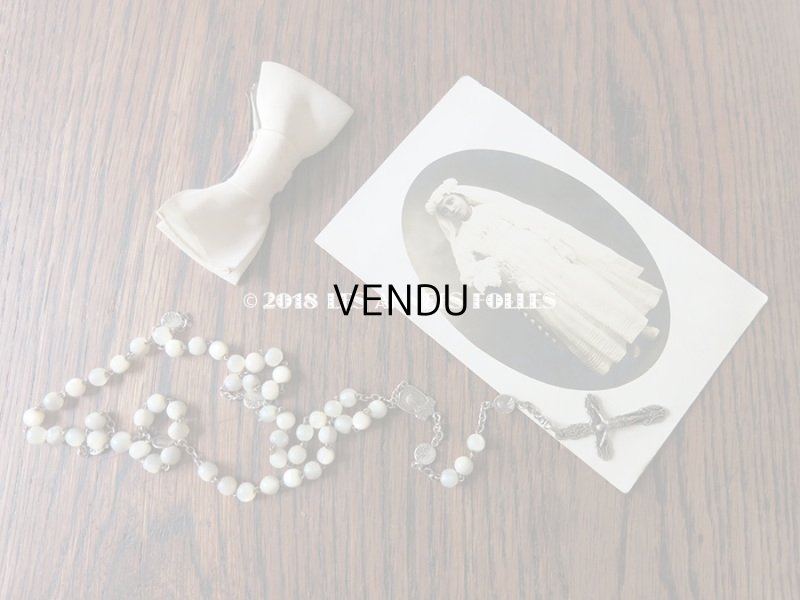 画像4: 19世紀末 アンティーク 硝子の蓋の紙箱入り コミュニオンのヘッドリース & オモニエール & ロザリオ