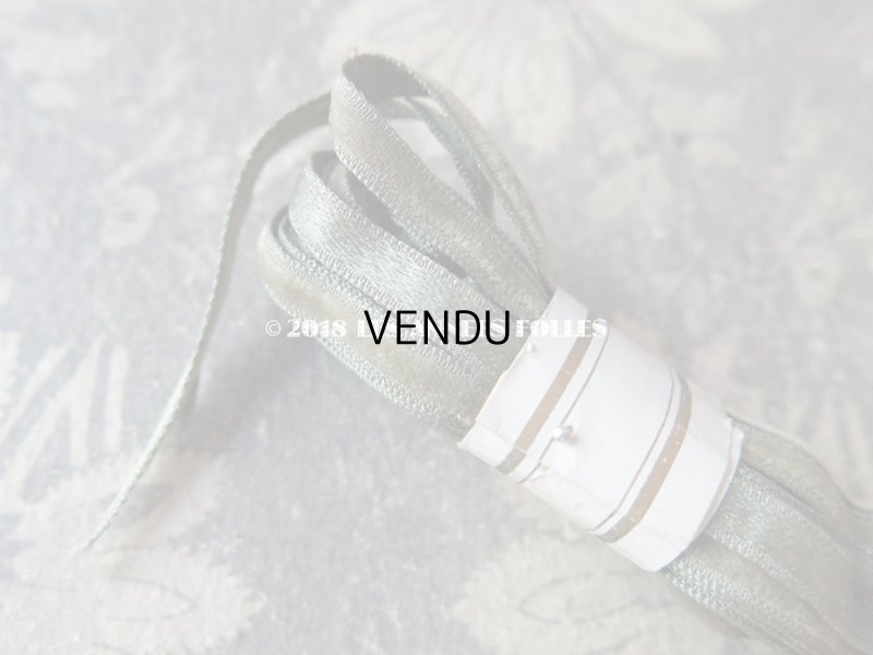 画像5: 19世紀末 アンティーク シルク製 極細  5mm幅 ベルベットリボン 7.9〜10m  ダブルフェイス  オリーブグリーン