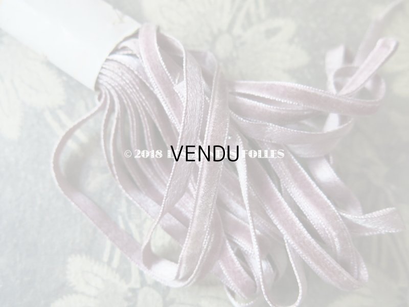 画像4: 19世紀末 アンティーク シルク製 極細 ベルベットリボン  ダブルフェイス 5mm幅 ラベンダー