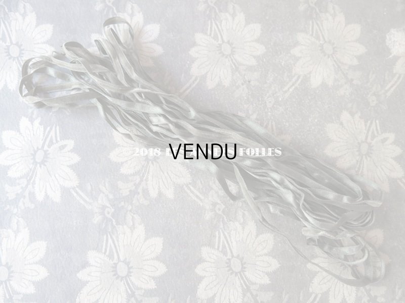 画像7: 19世紀末 アンティーク シルク製 極細  5mm幅 ベルベットリボン 7.9〜10m  ダブルフェイス  オリーブグリーン