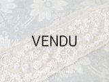 1920年代 アンティーク レース ラベンダー色の薔薇刺繍入り  99cm