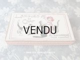 アンティーク ボンマルシェ ラングドシャのお菓子箱  LANGUES DE CHAT - AU BON MARCHE MAISON A.BOUCICAUT PARIS -