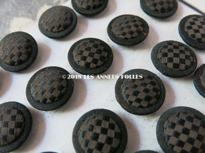 画像3: 19世紀末 アンティーク  シルク製 くるみボタン 18mm  30ピース 黒&ブラウン ダミエ柄