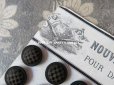 画像2: 19世紀末 アンティーク  シルク製 くるみボタン 18mm  30ピース 黒&ブラウン ダミエ柄 (2)