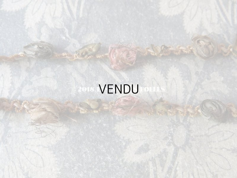 画像8: 19世紀末 アンティーク メタル糸 & シルク製 ロココトリム 4色の薔薇 ロココリボン 60cm