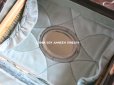 画像9: 19世紀 アンティーク ミラー付シルクベルベットのバッグ ネイルケア＆裁縫道具のセット入り グレイッシュグリーン