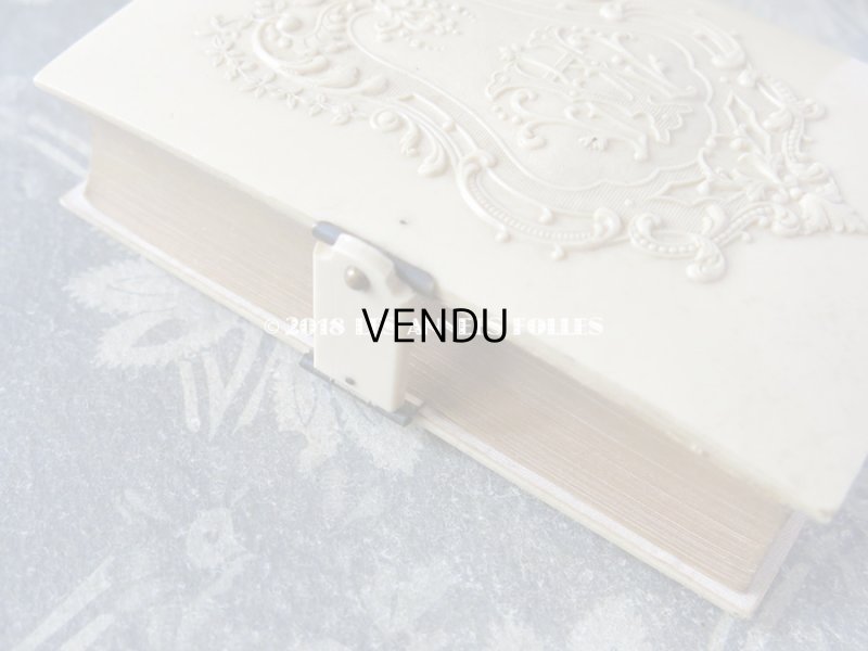 画像4: 1892年 アンティーク ミサ典書  モノグラム 『M.A』 のメダイヨン イボワリヌ製