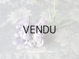 アンティーク 薄紫の花のコサージュ