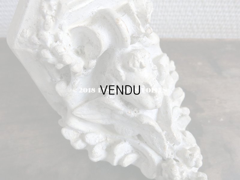 画像8: 19世紀末 アンティーク 石膏の飾り棚のセット 天使