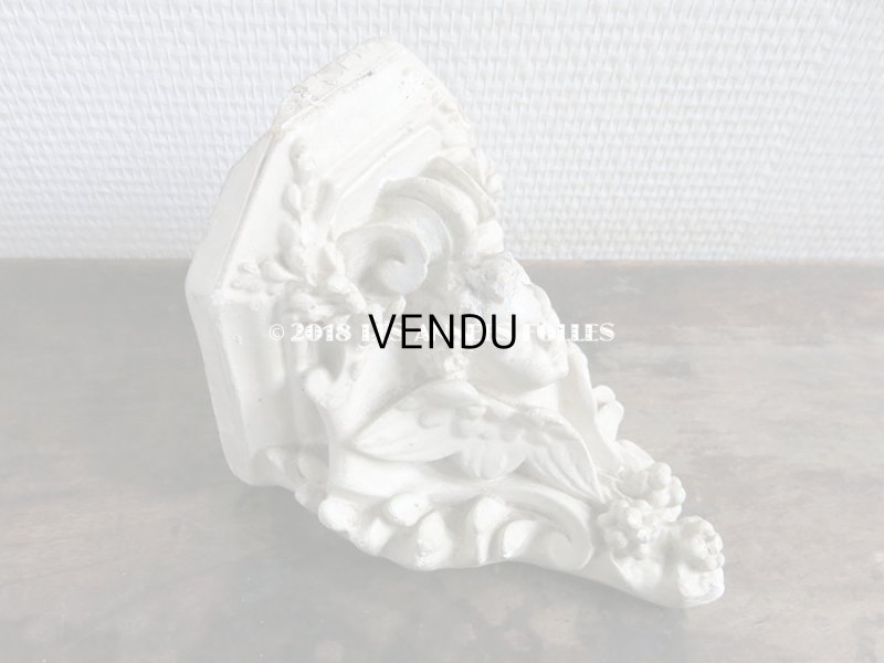 画像10: 19世紀末 アンティーク 石膏の飾り棚のセット 天使