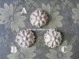 画像2: アンティーク 石膏のオーナメント 花  (2)