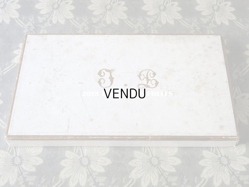 画像5: ＊蚤の市セット＊ 19世紀末 アンティーク 結婚式用ハンカチの紙箱 2点セット ゴールドの美しいモノグラム【 IE 】入り　