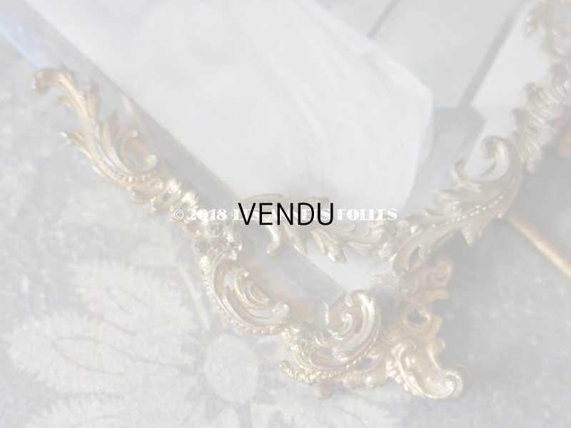 画像8: アンティーク フォトフレーム モノグラムのメダイヨン ロカイユ装飾