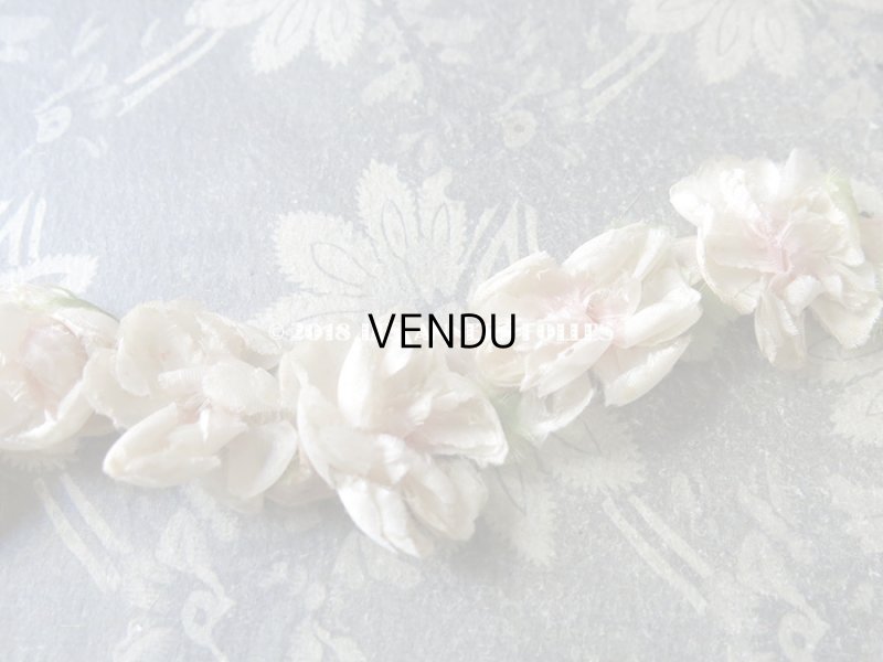 画像10: 1900年代 アンティーク シルクシフォンの薔薇のリース 淡いピンク