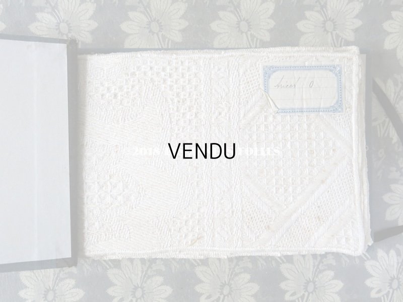 画像3: 1914年 アンティーク ベッドカバー用ファブリックのサンプラー  