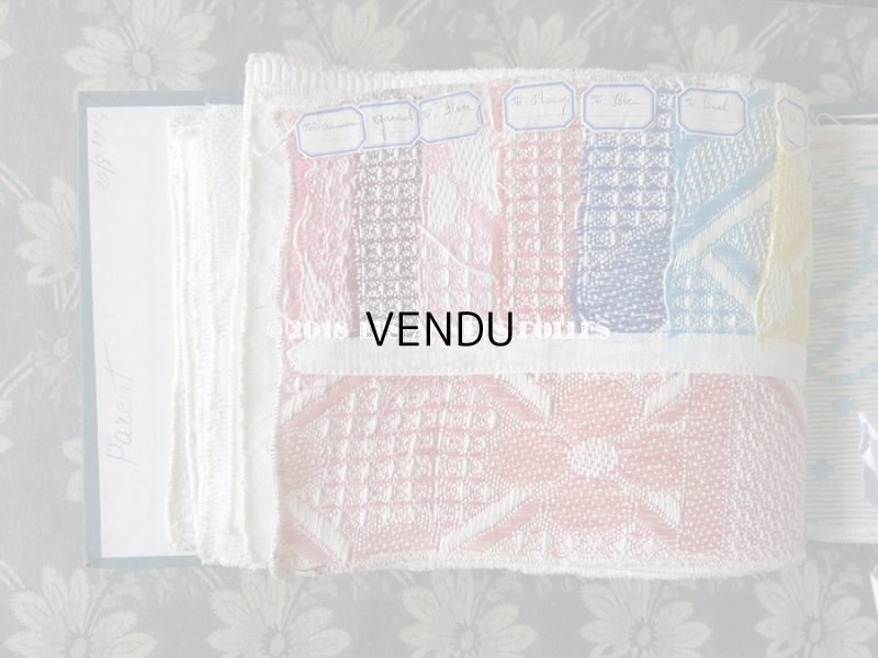 画像9: 1914年 アンティーク ベッドカバー用ファブリックのサンプラー  