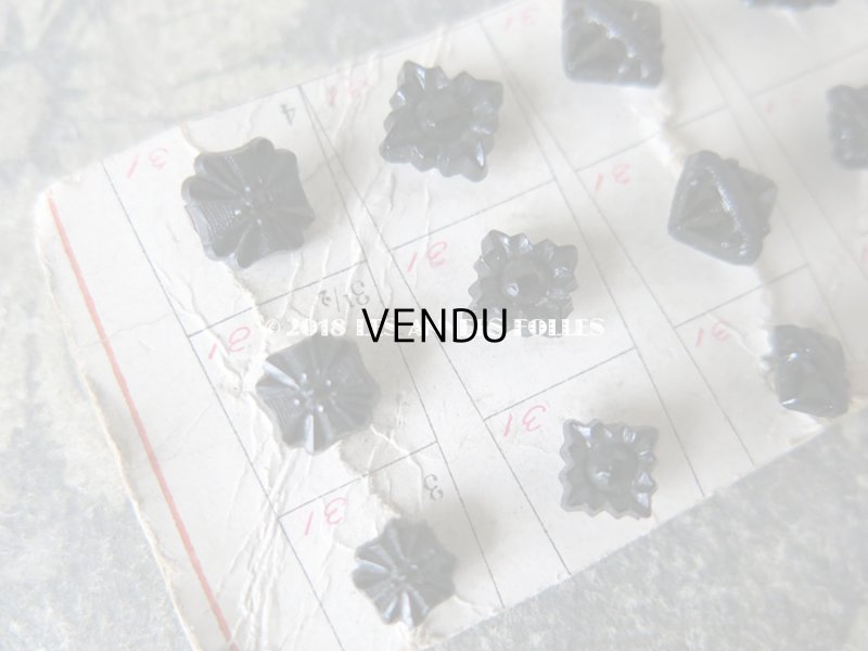 画像4: 1900年代 アンティーク 小さなボタンのサンプラー フレンチジェット  6〜8mm 21ピース