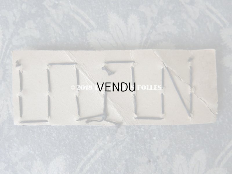 画像3: 1900年代 アンティーク 小さなボタンのサンプラー フレンチジェット  6〜8mm 21ピース