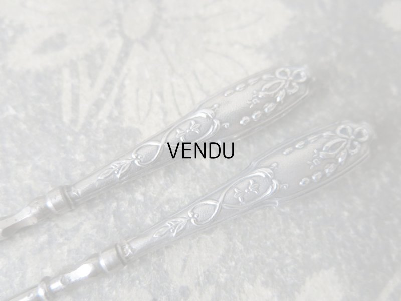 画像5: 1930年代 アンティーク シルバー製 リボン柄のソーイングセット 裁縫道具