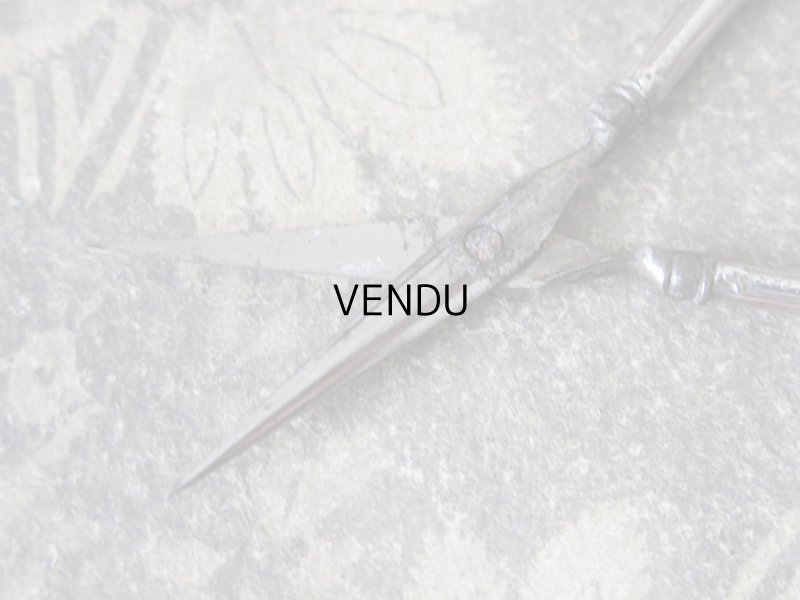 画像14: 1930年代 アンティーク シルバー製 リボン柄のソーイングセット 裁縫道具