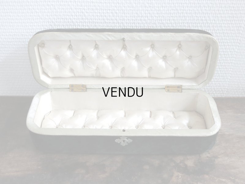 画像4: 19世紀 アンティーク 薔薇のブーケのリボン刺繍入り グローブボックス  ダークブルーのベルベット