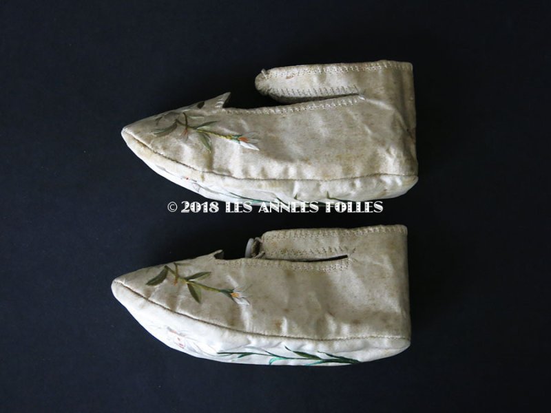 画像5: 18世紀 アンティーク シルク製 ベビー用シューズ  白百合の刺繍入り 