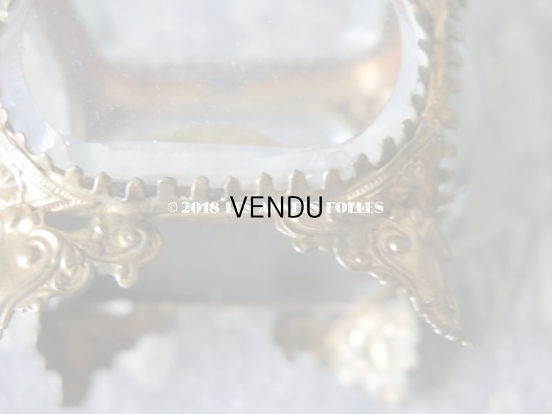 画像10: アンティーク 小さなジュエリーボックス 淡いマスタードカラーのシルク製クッション