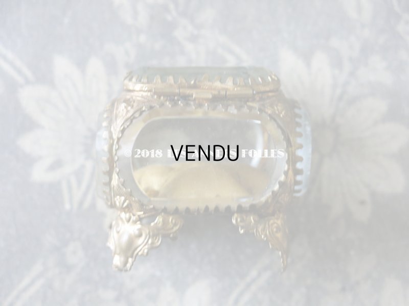 画像7: アンティーク 小さなジュエリーボックス 淡いマスタードカラーのシルク製クッション