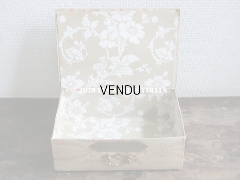 画像15: 1900年代 アンティーク カルトナージュチェスト  薔薇のガーランド