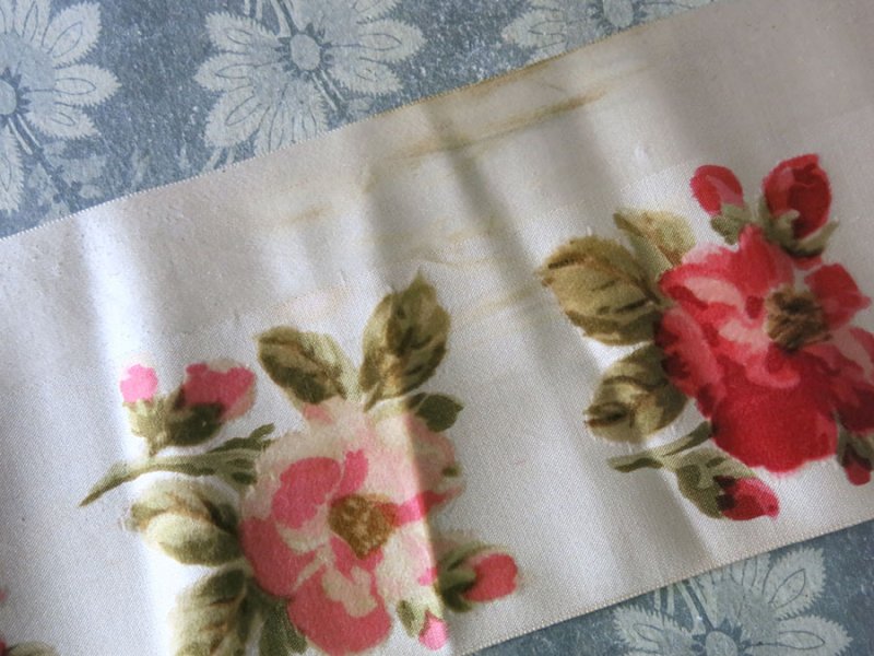 画像10: 19世紀 アンティーク シルク製 幅広リボン ベルベットの薔薇模様 13cm幅 175cm