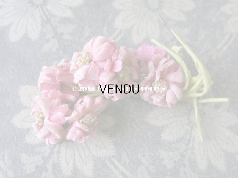 画像4: アンティーク ピンクのベルベットの花のコサージュ