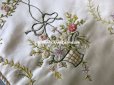 画像6: アンティーク シルク製 ハンキーケース 薔薇の花かご & ガーランド リボン刺繍  ハンカチ用ポシェット 