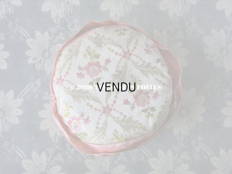 画像4: 【クリスマスセール2018対象外】 19世紀末 アンティーク ピンクッション 花かごのリボン刺繍