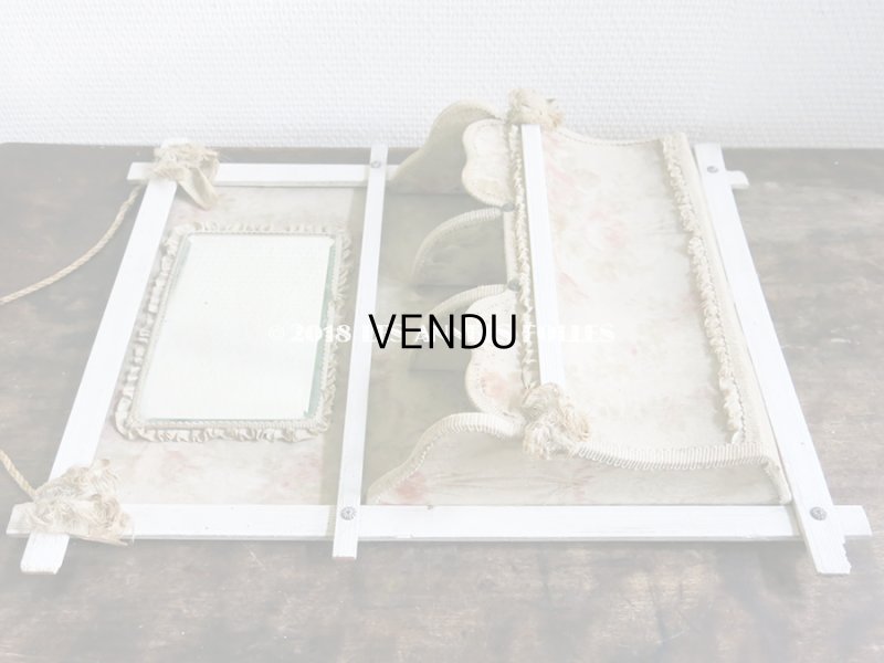 画像10: 1900年代 アンティーク　カルトナージュのラック ミラー付 フリル＆薔薇模様