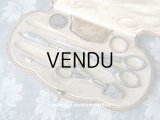 1900年代 アンティーク シルバー製 リボン柄のソーイングセット 裁縫道具