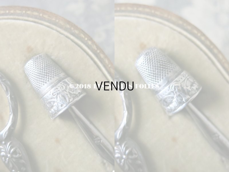 画像8: 1900年代 アンティーク シルバー製 リボン柄のソーイングセット 裁縫道具