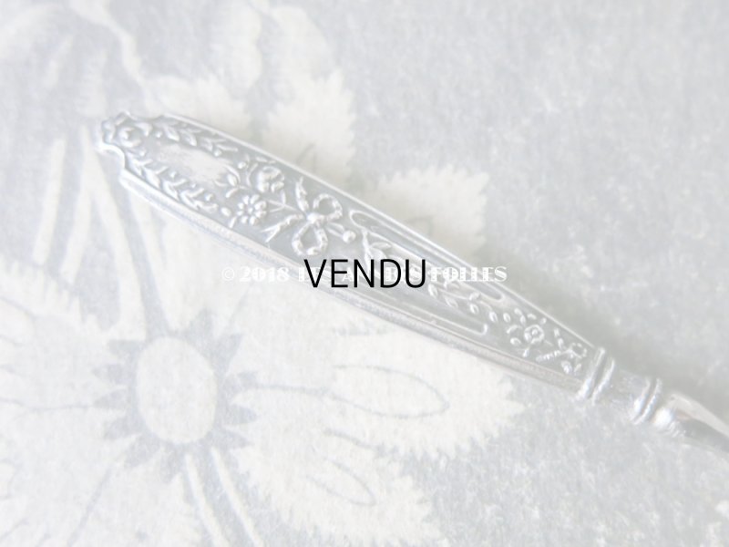 画像6: 1900年代 アンティーク シルバー製 リボン柄のソーイングセット 裁縫道具